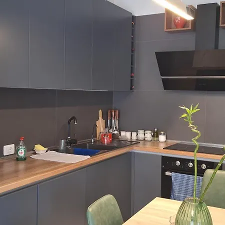 White Palace Apartment *