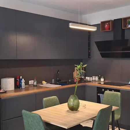 White Palace * Vlore